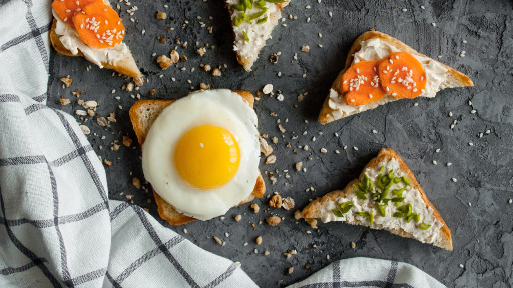 Keto (Diet, Recipes & Eggs) 49 Egg on toast